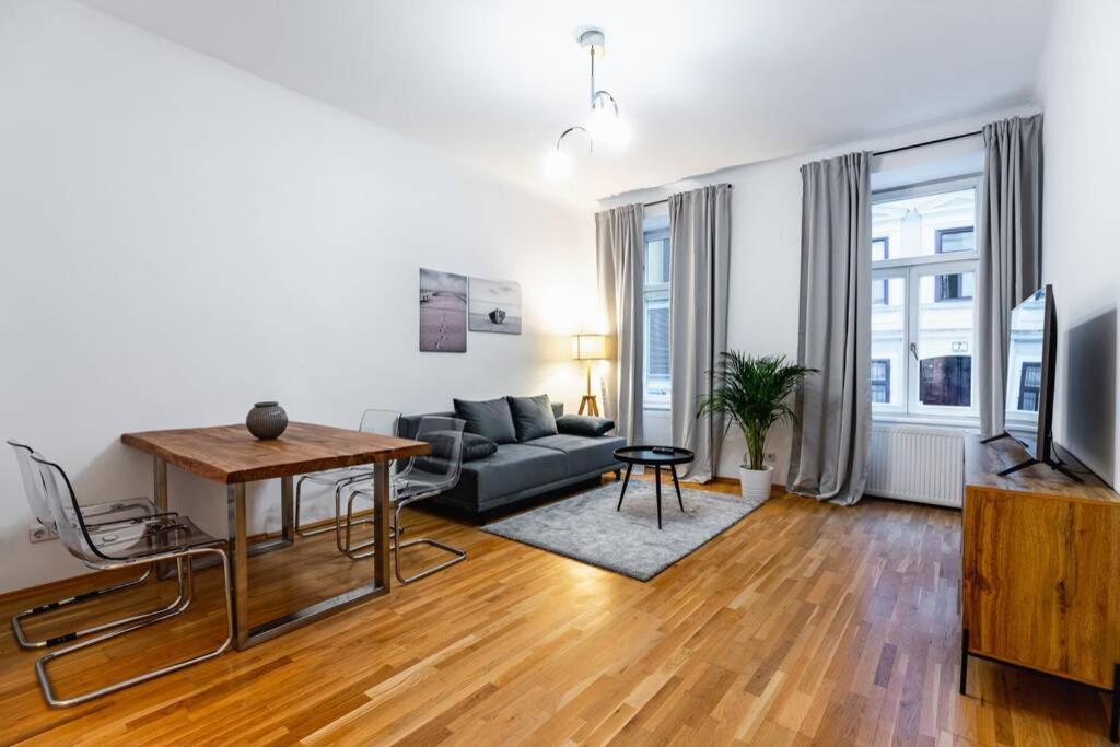 Spacious 3-Room Apt. 15 Min To The City Center Wien Ngoại thất bức ảnh