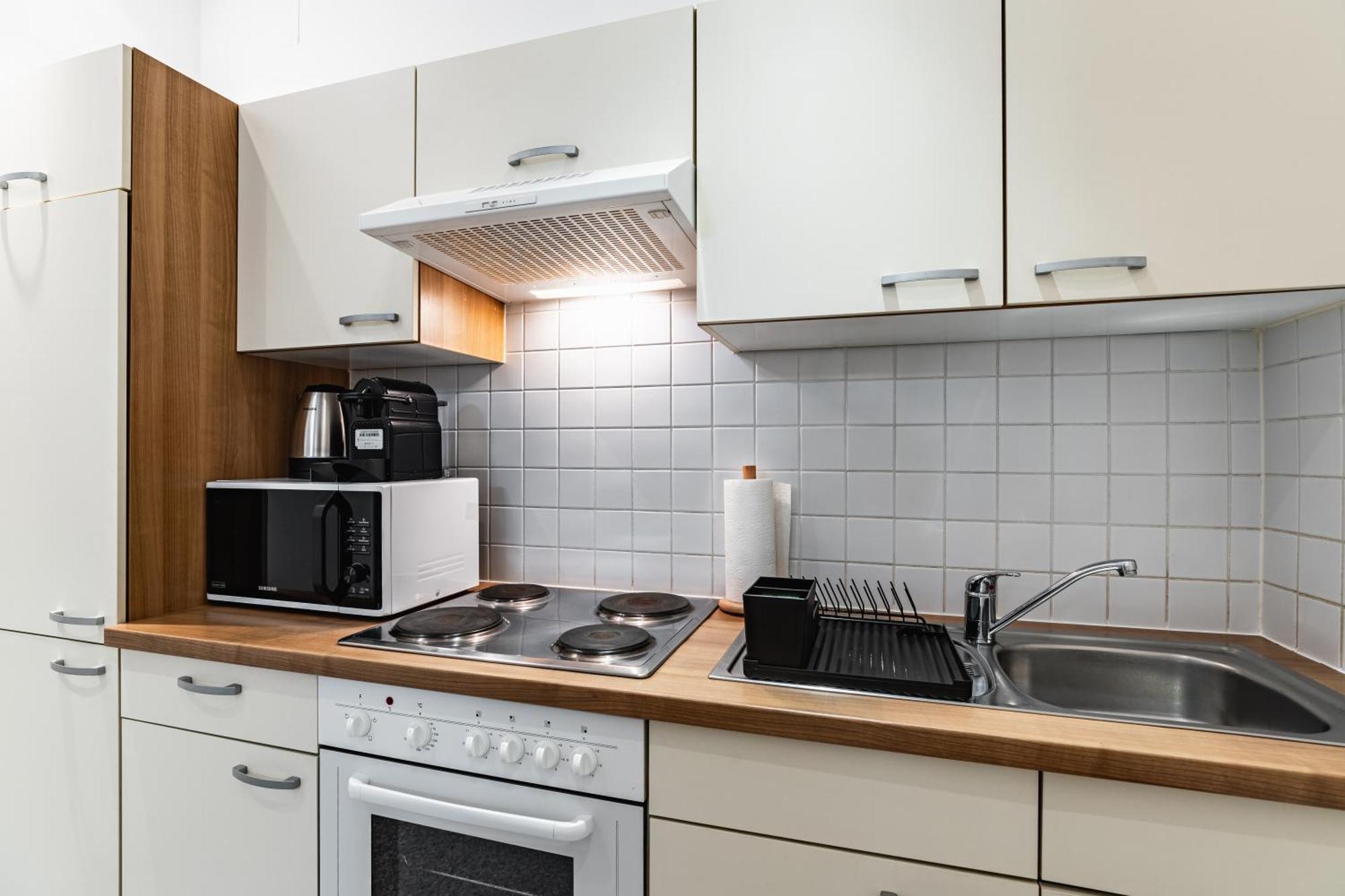 Spacious 3-Room Apt. 15 Min To The City Center Wien Ngoại thất bức ảnh